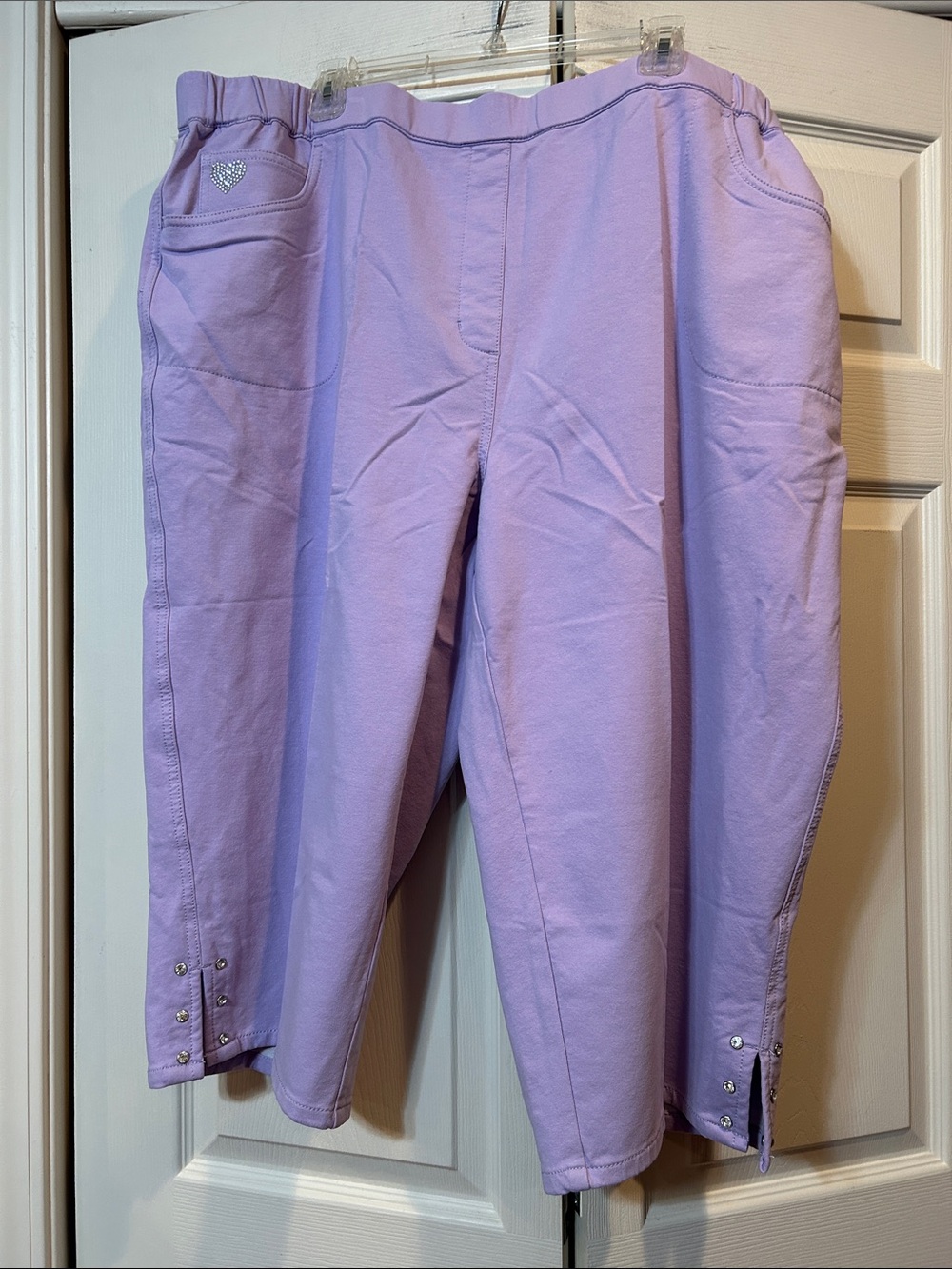 Quacker Factory 3X Stretch Denim Pull On Capris w/Heart & Lace Up Side Hem